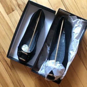 Dr. Scholls black flat